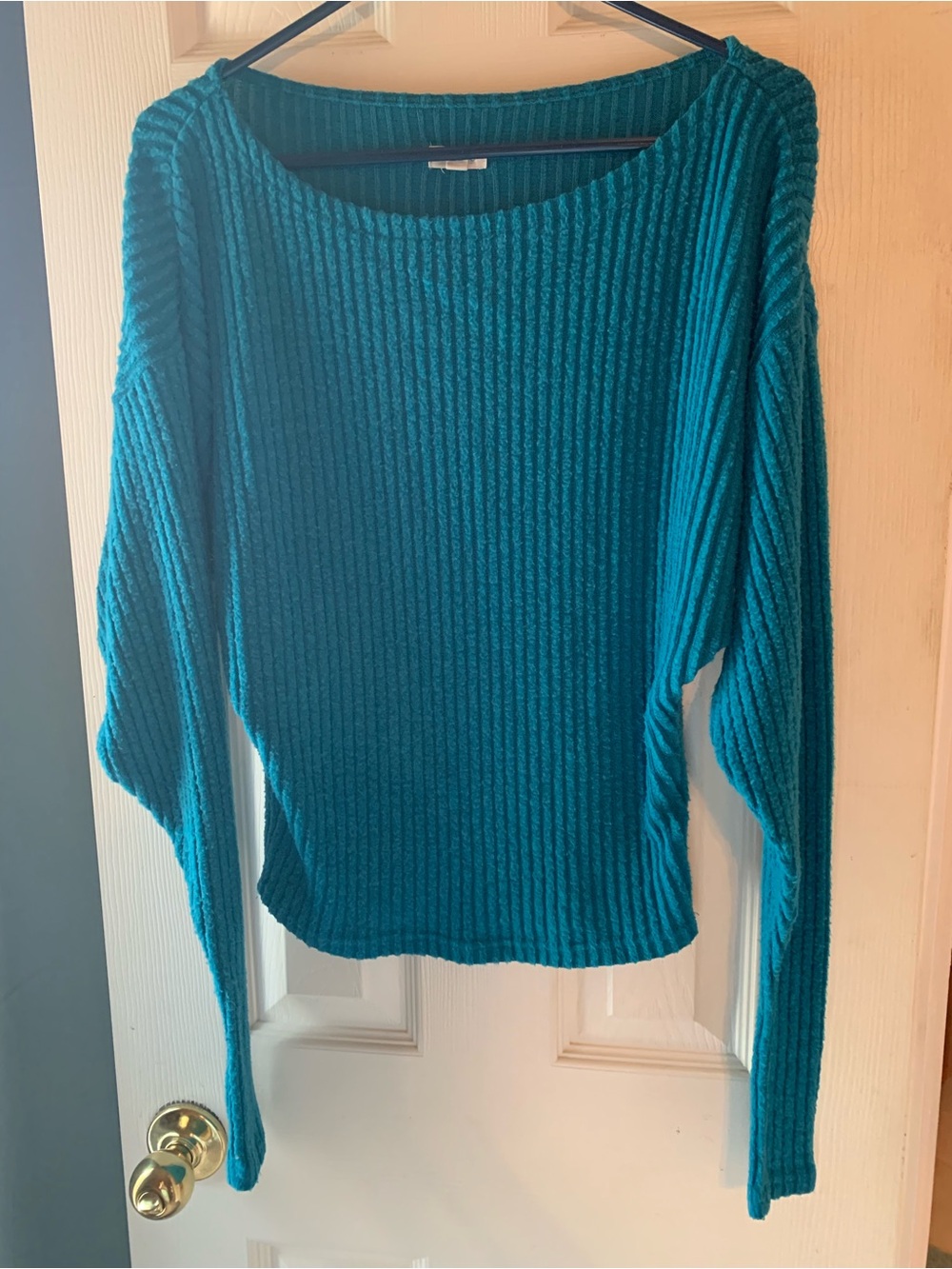 Pilcro Soft Stretchy Small Lightweight Sweater Color is Turquoise